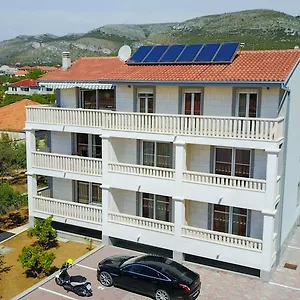 Jozic Apartman Trogir