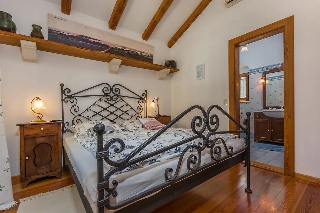 Guesthouse Casa Nova Poreč Konukevi